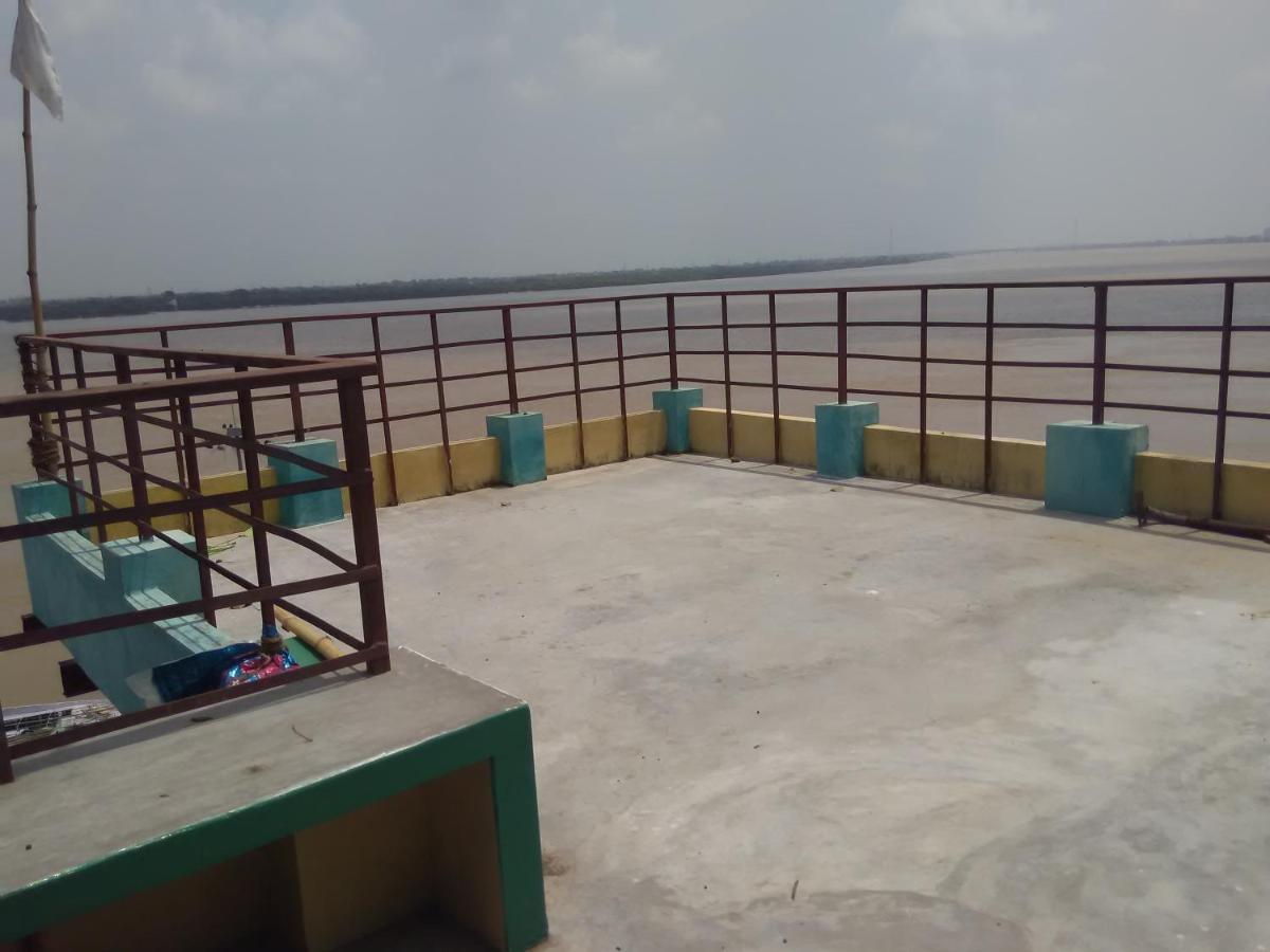 Shiva Lodge Varanasi Bagian luar foto
